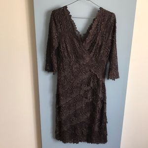 Size M Le Chateau Brown midi dress